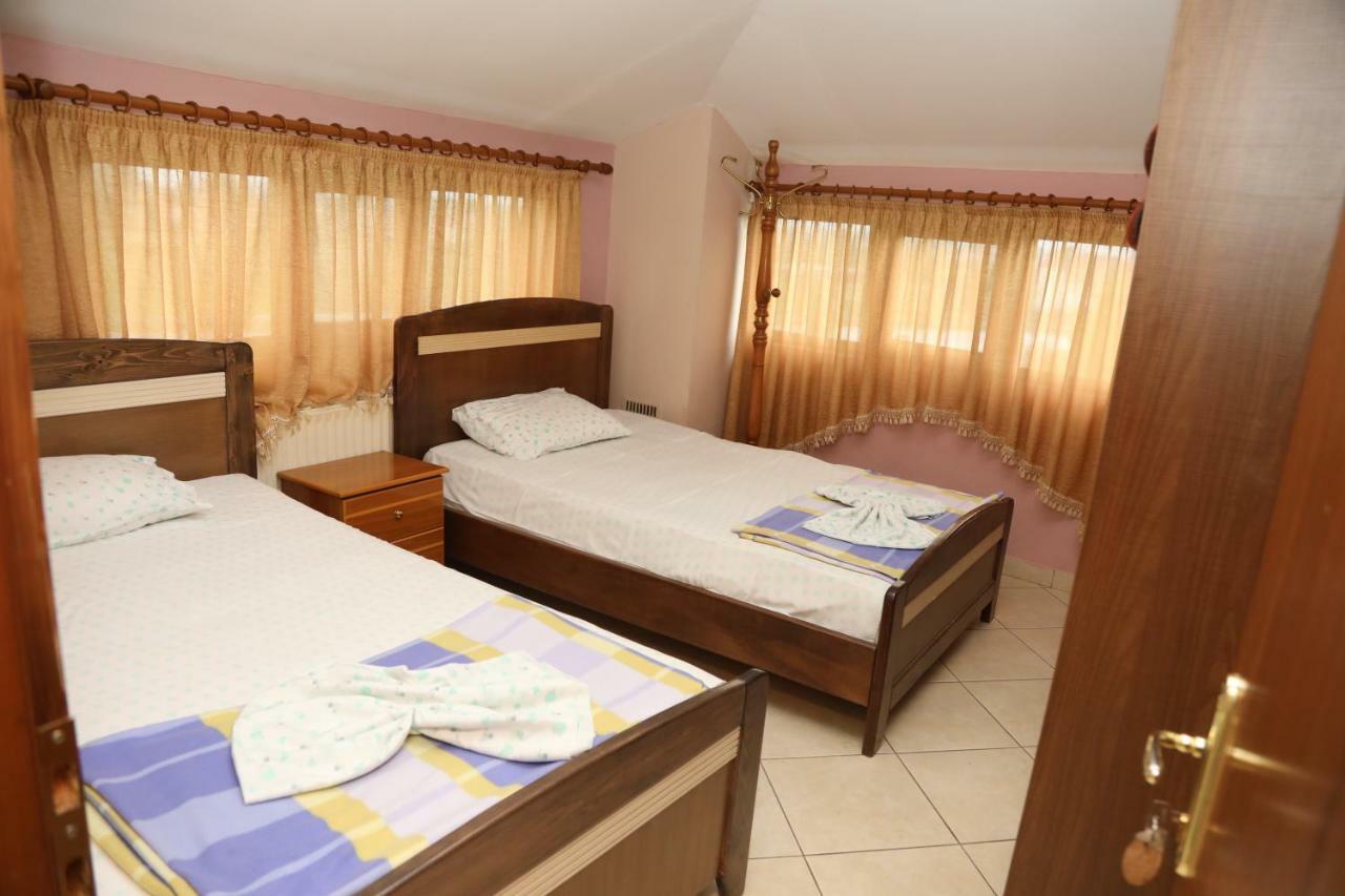 Hotel Villa Kabashi Korce Luaran gambar