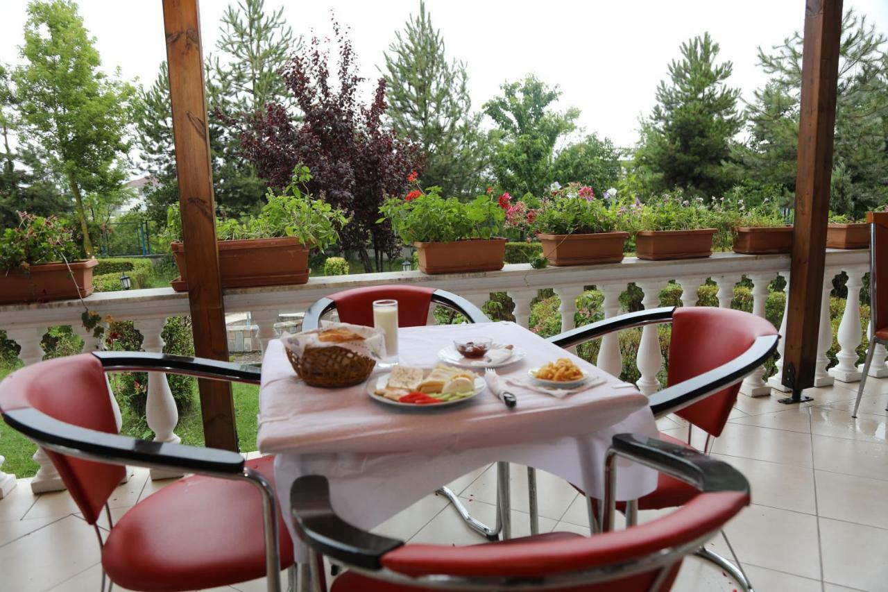 Hotel Villa Kabashi Korce Luaran gambar